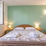 Grguric Nada *